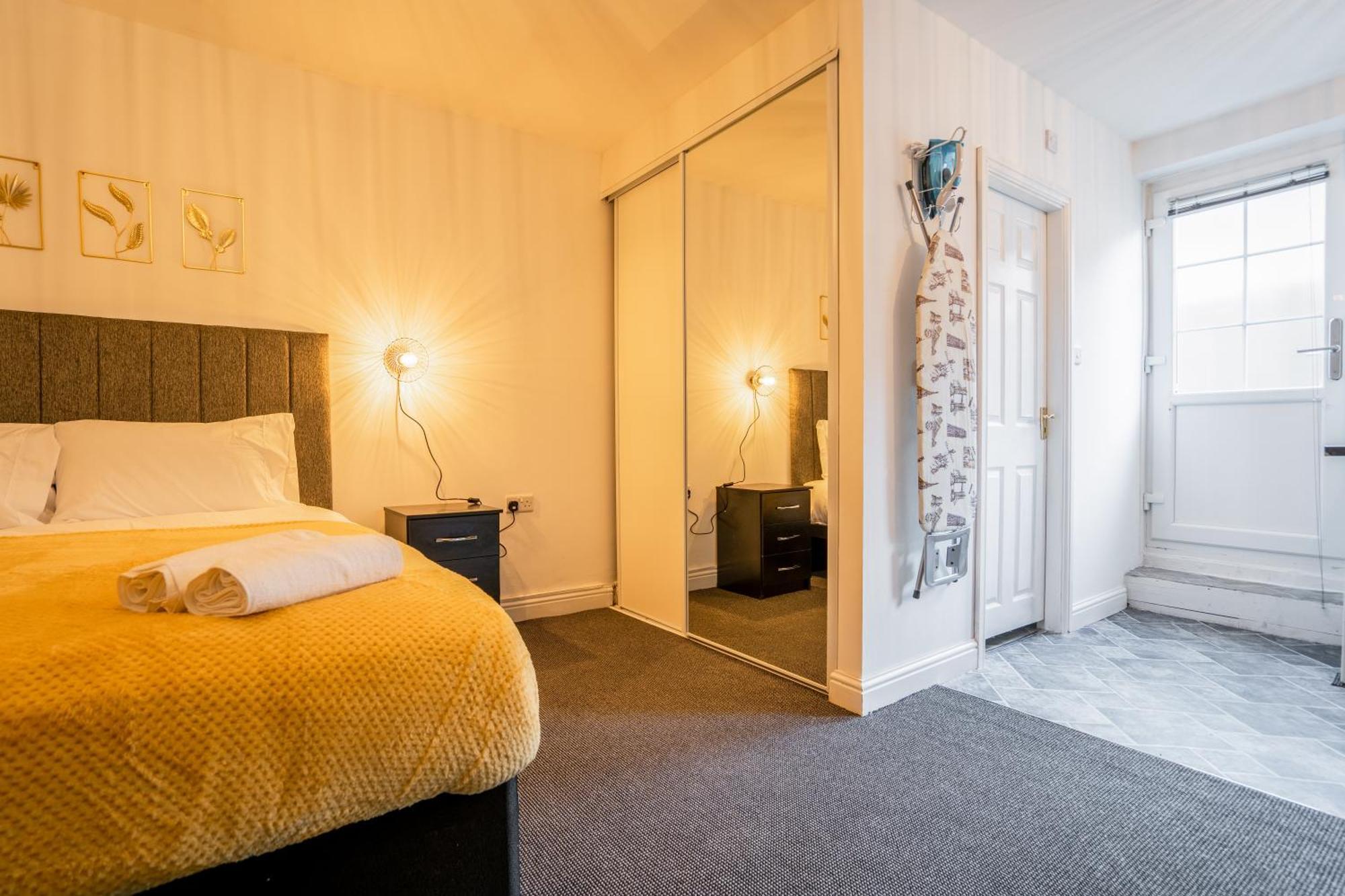 Apartamento Kunda House In Tyseley Birmingam Exterior foto