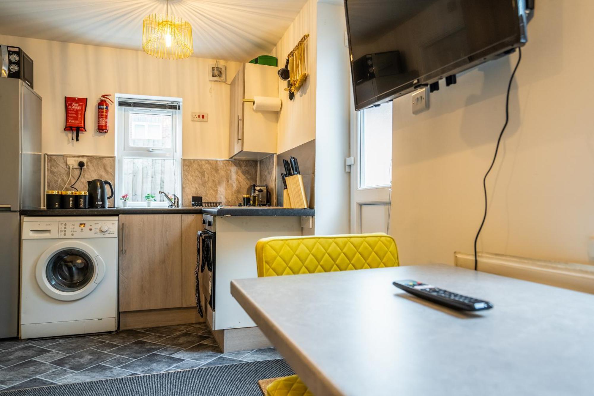 Apartamento Kunda House In Tyseley Birmingam Exterior foto