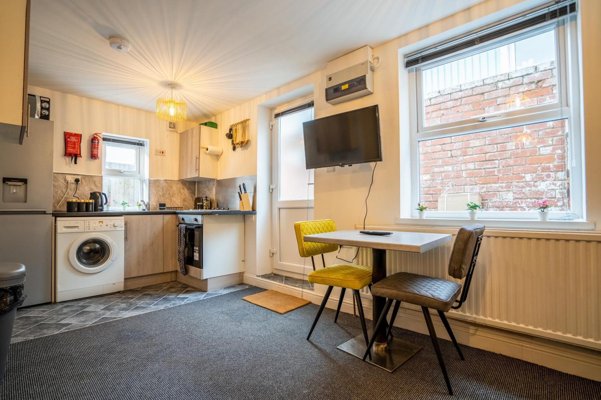 Apartamento Kunda House In Tyseley Birmingam Exterior foto